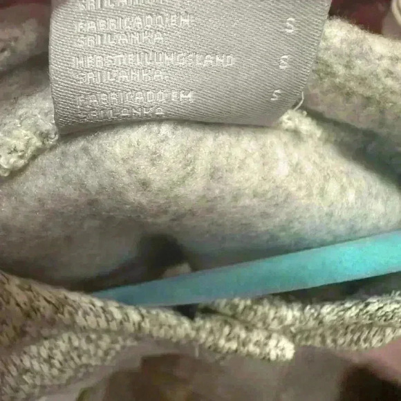 Women's Columbia Cream Florida Gators Darling Days Raglan Fleece Pullover Hoodie - Picture 9 of 15